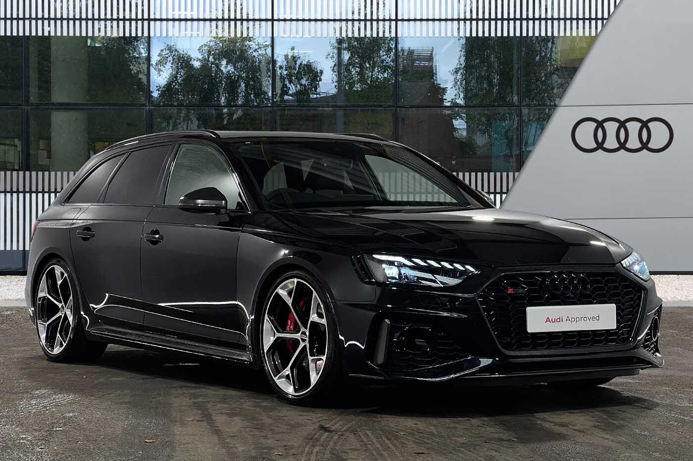 Main listing image - Audi RS4