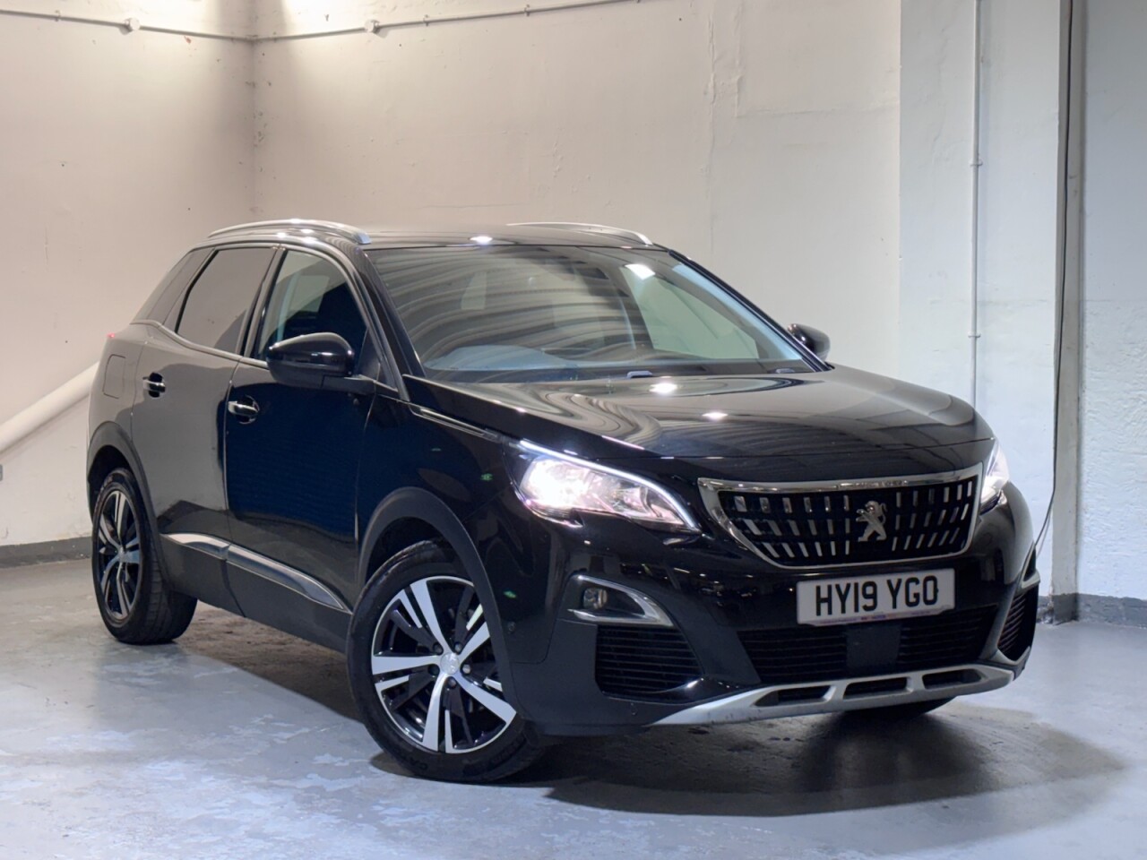 Main listing image - Peugeot 3008