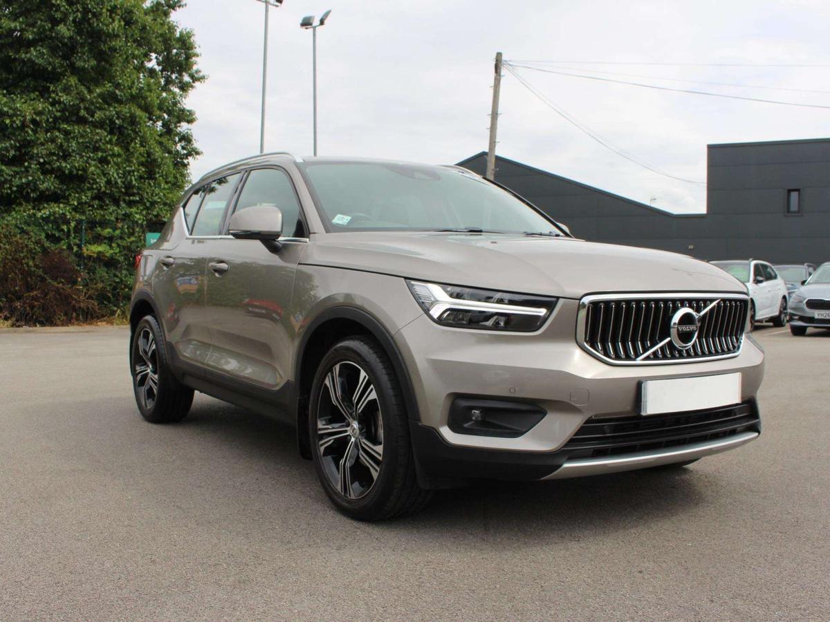Main listing image - Volvo XC40