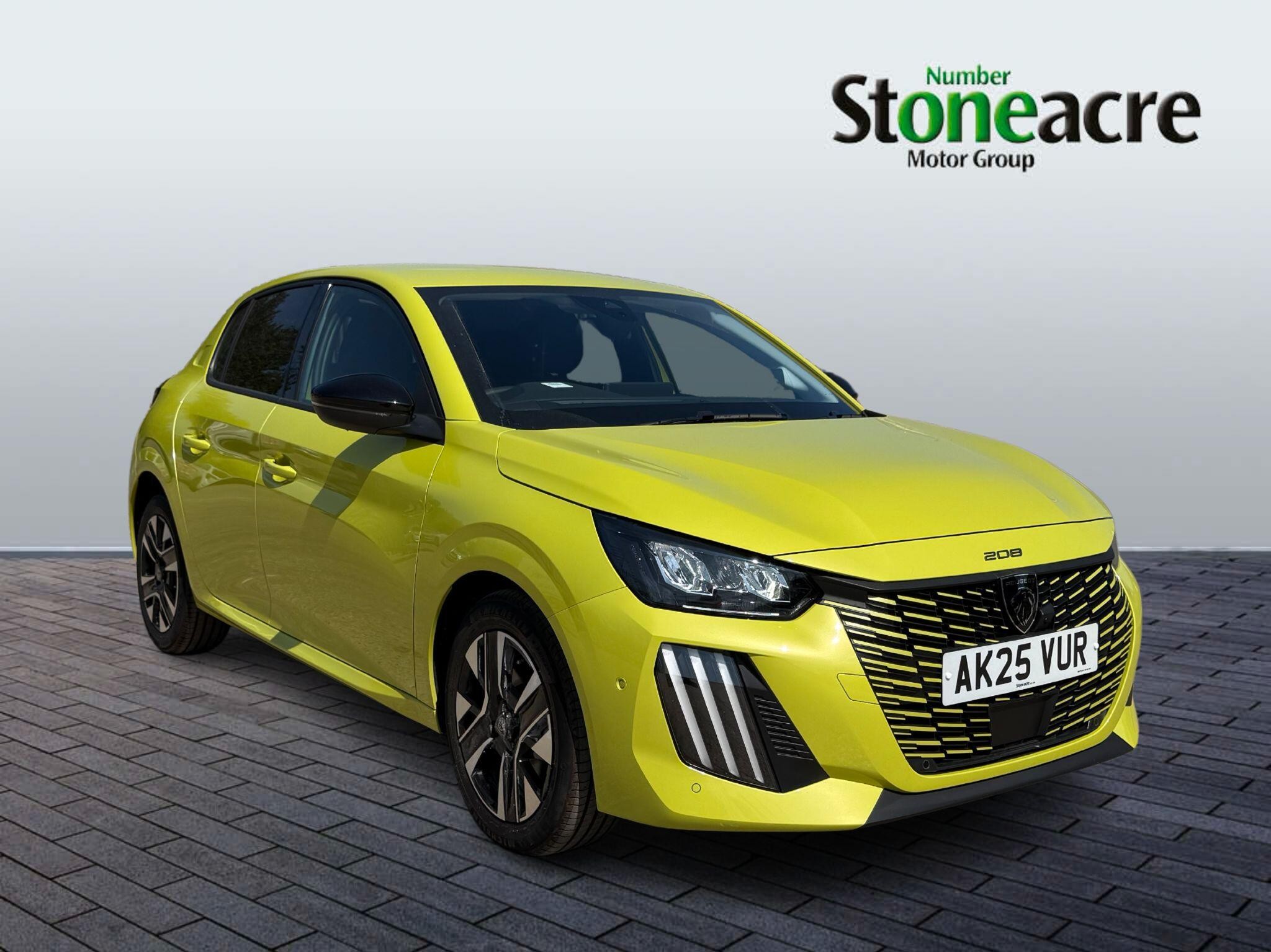 Main listing image - Peugeot 208