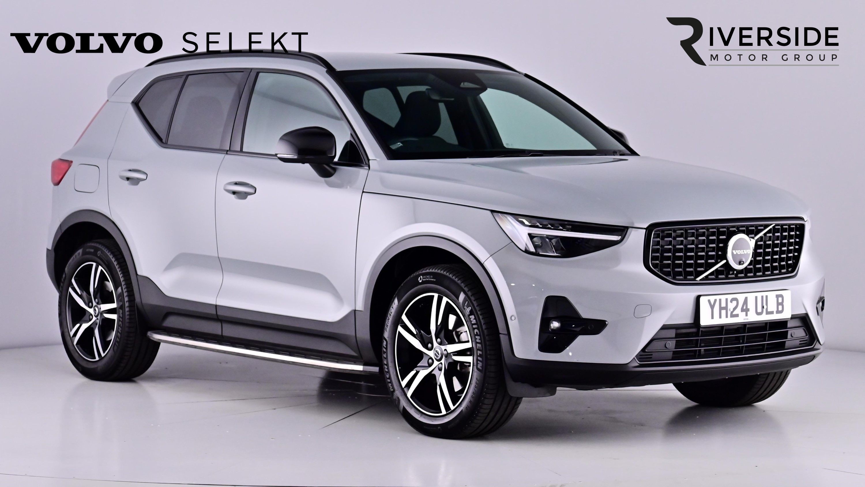 Main listing image - Volvo XC40