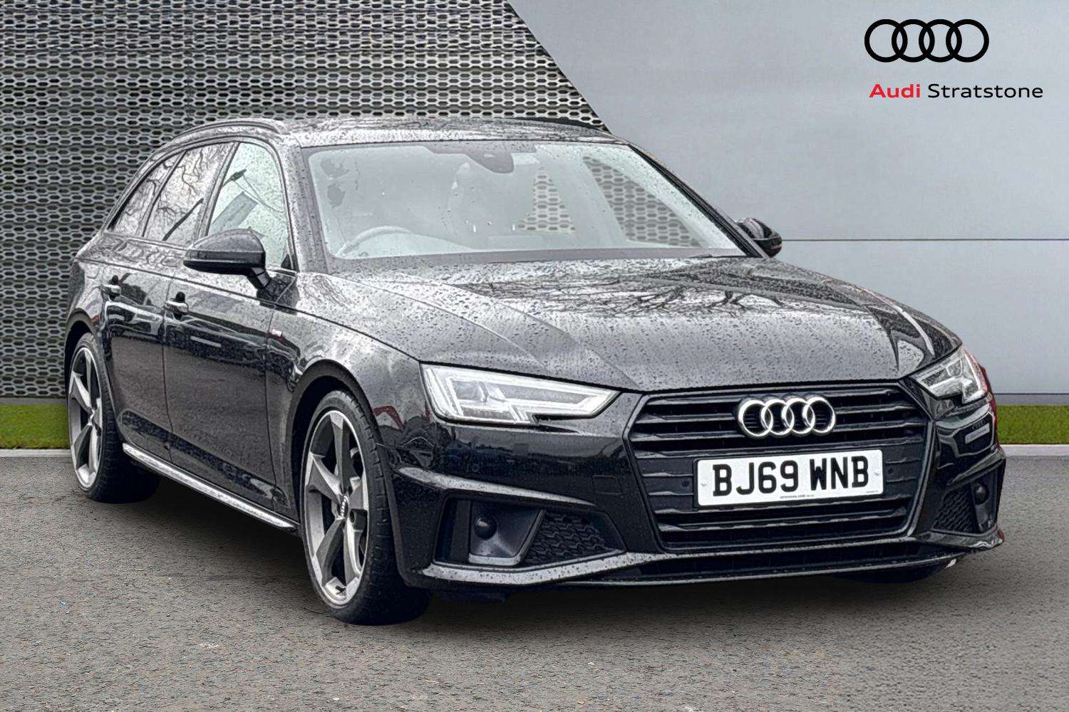 Main listing image - Audi A4 Avant