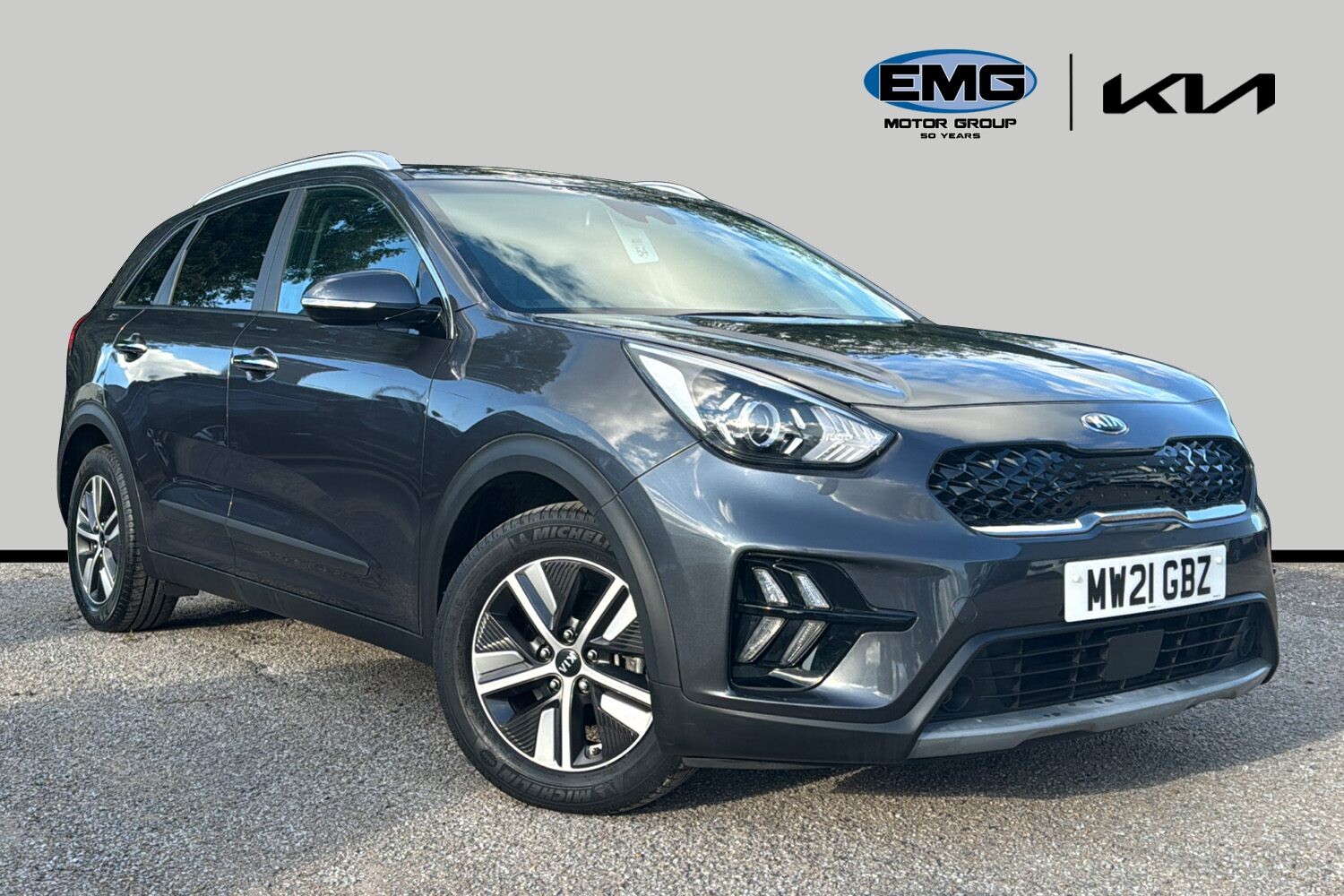 Main listing image - Kia Niro