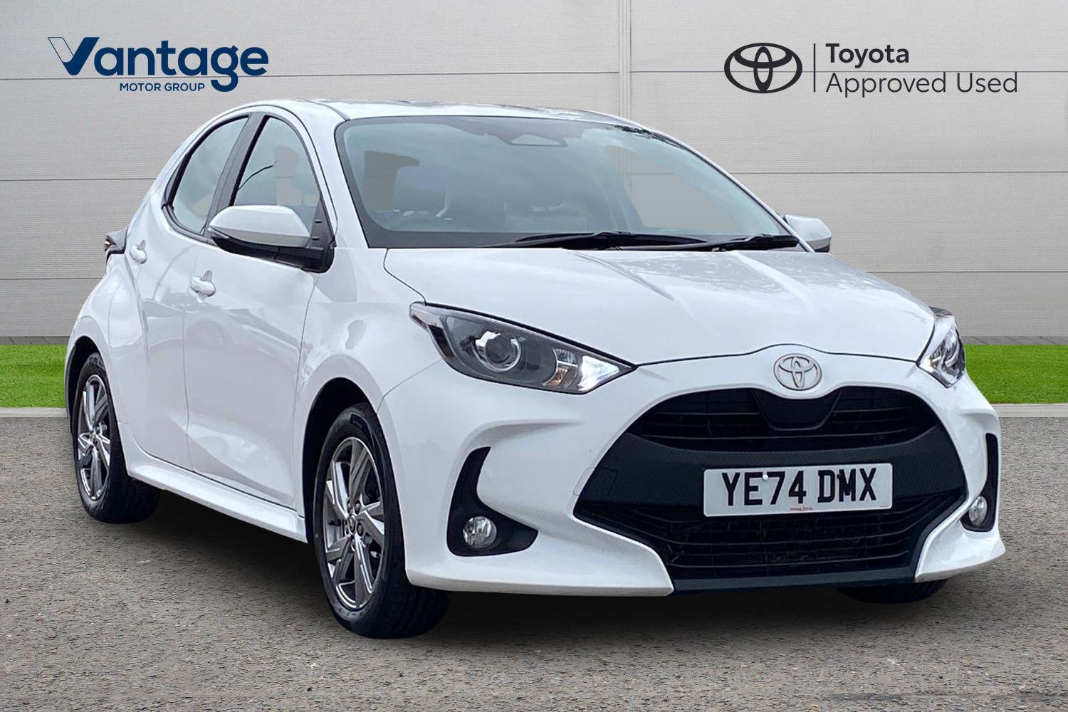 Main listing image - Toyota Yaris