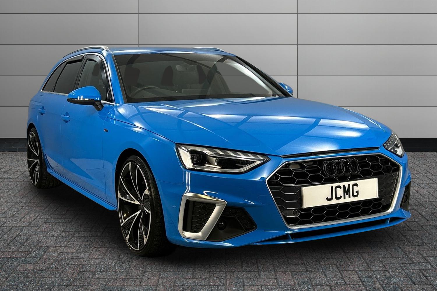 Main listing image - Audi SQ7