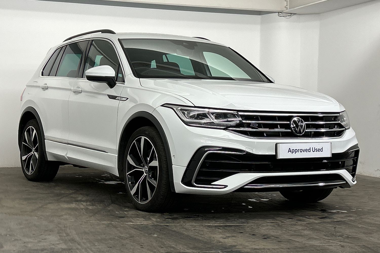 Main listing image - Volkswagen Tiguan