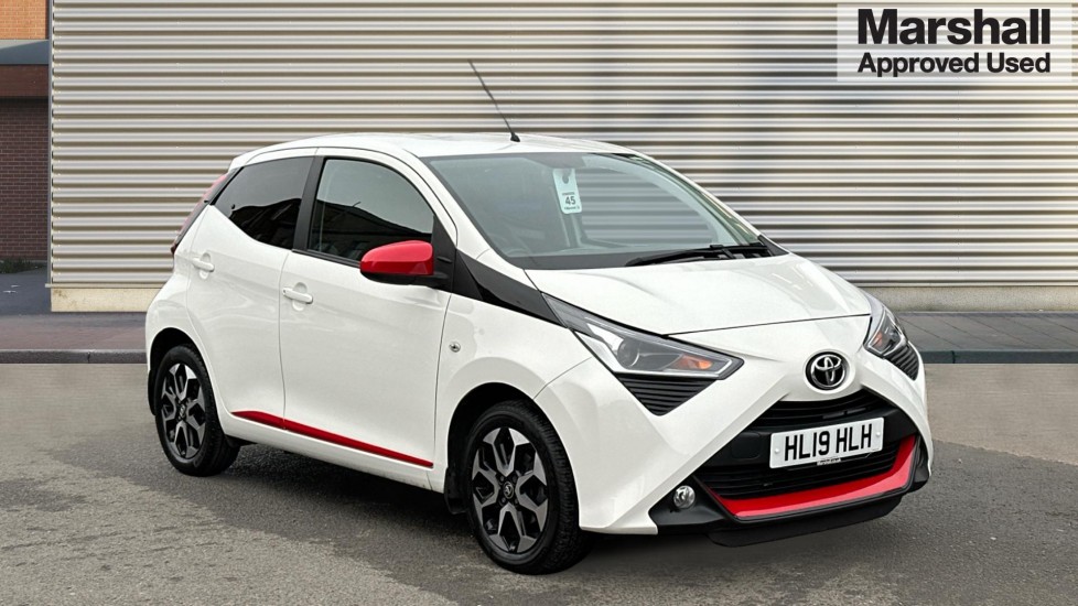 Main listing image - Toyota Aygo