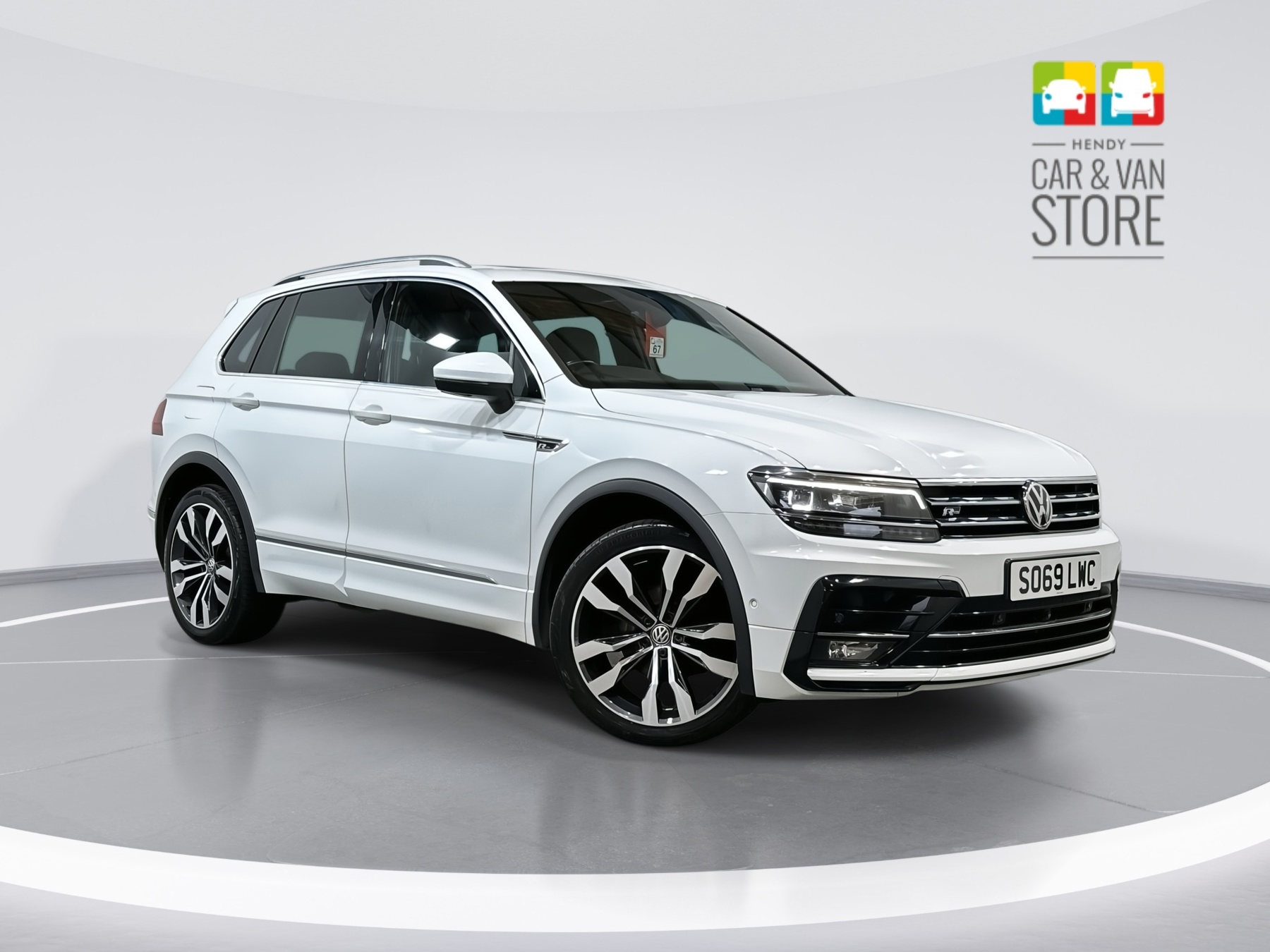 Main listing image - Volkswagen Tiguan