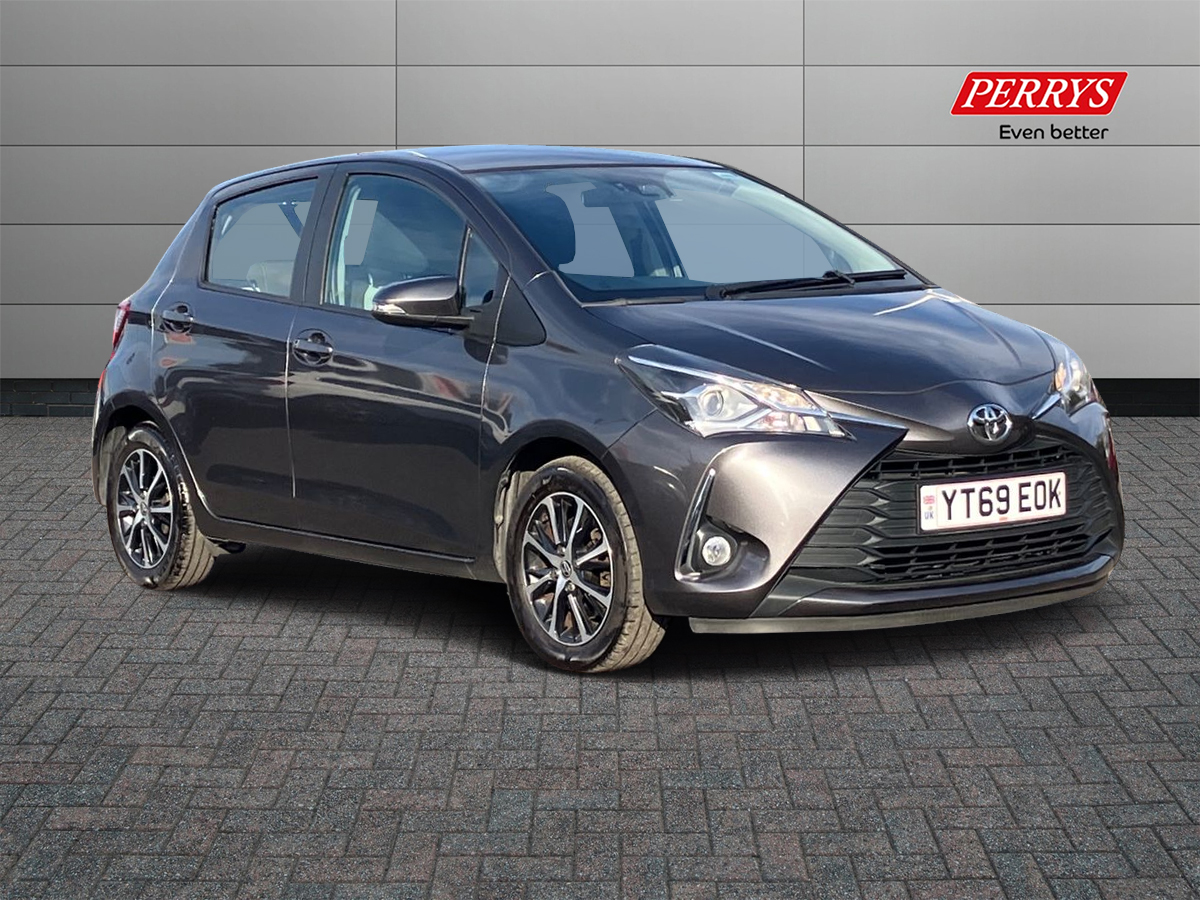 Main listing image - Toyota Yaris