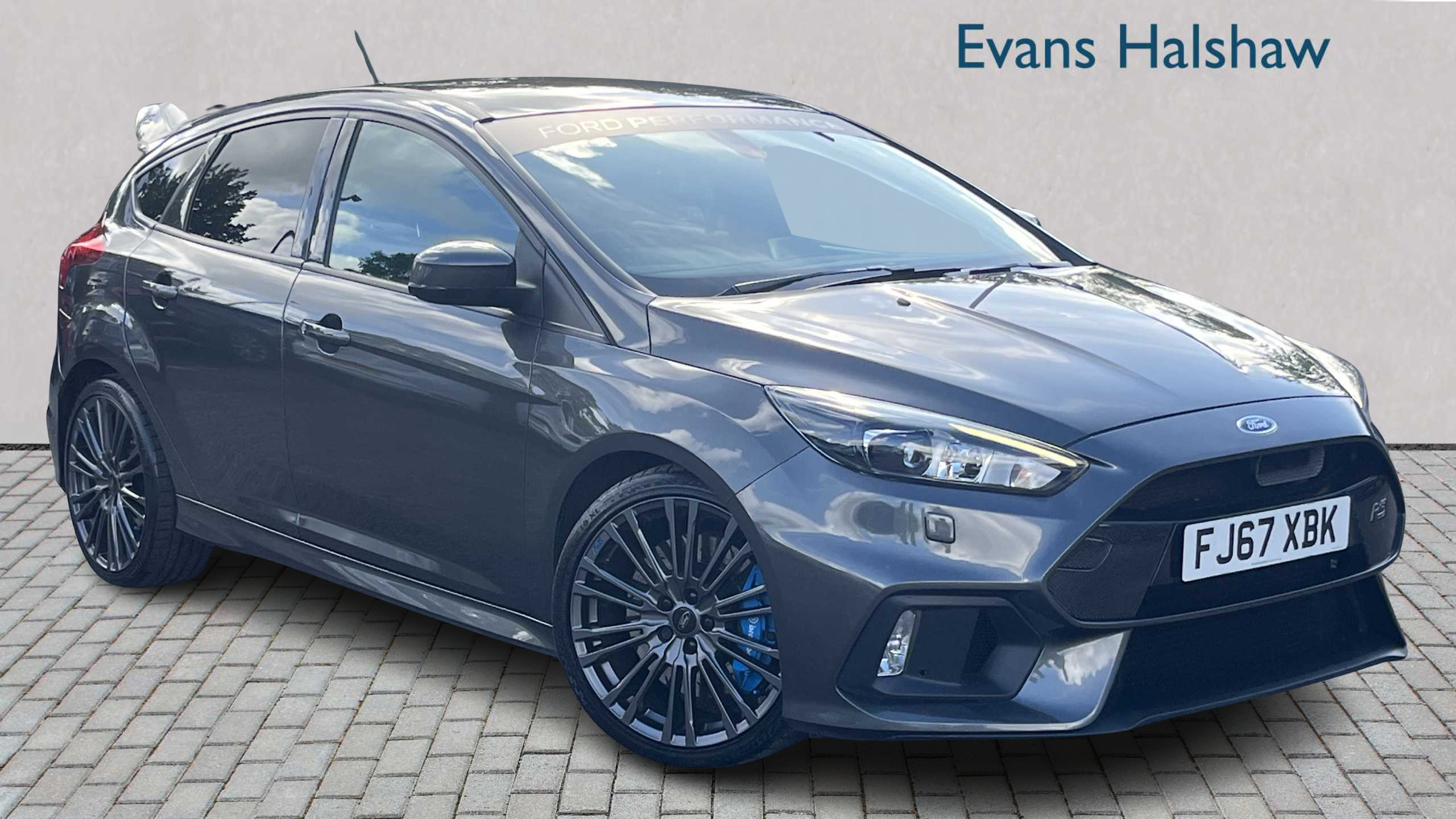 Main listing image - Ford Focus RS