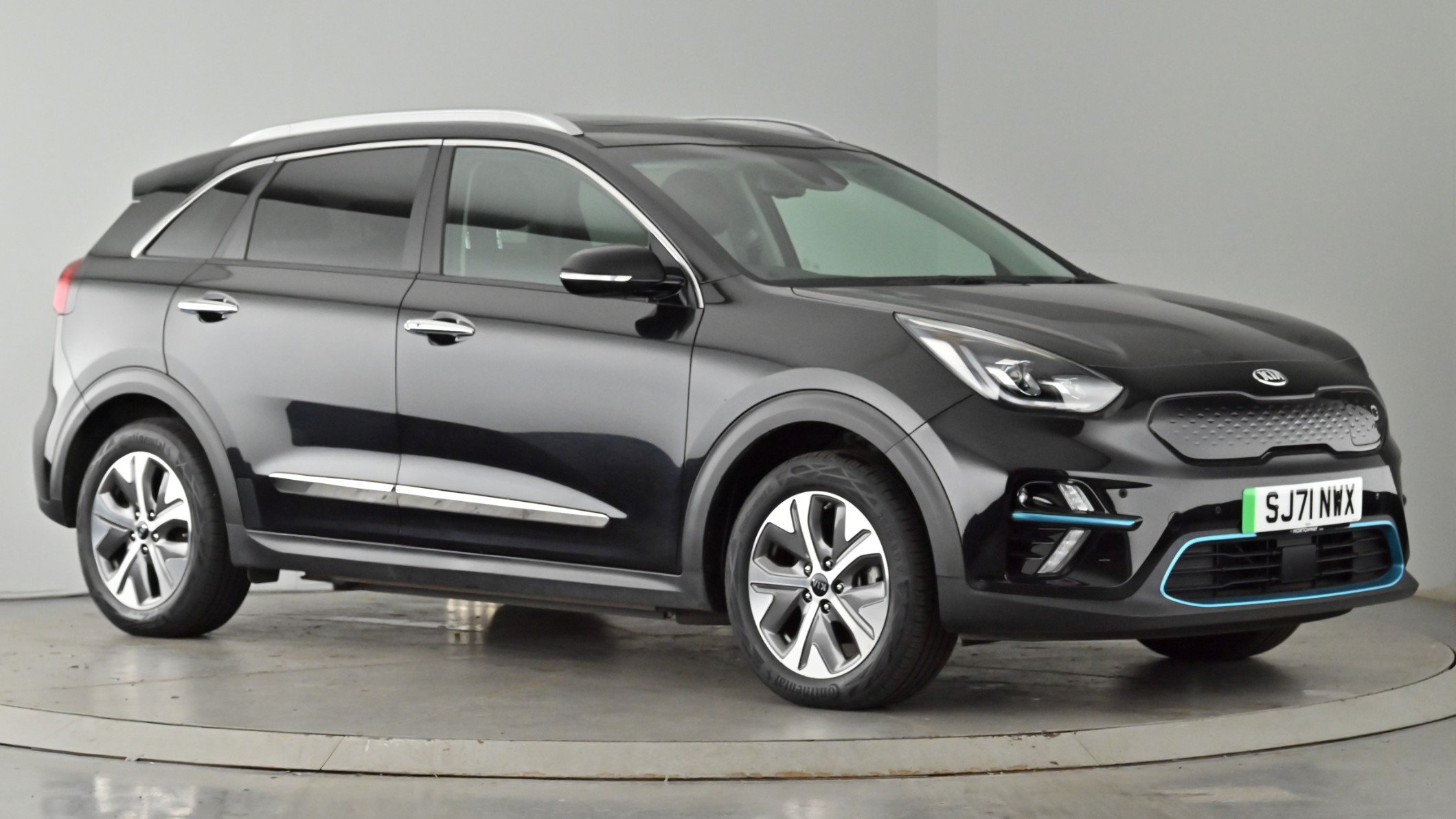 Main listing image - Kia e-Niro