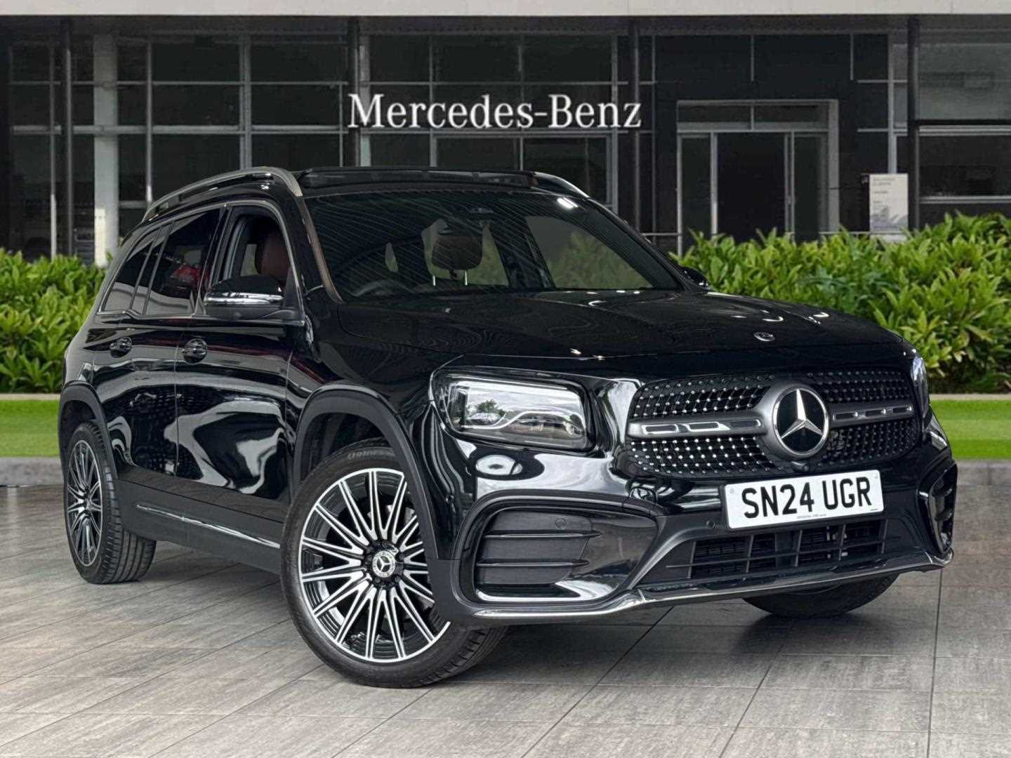 Main listing image - Mercedes-Benz GLB