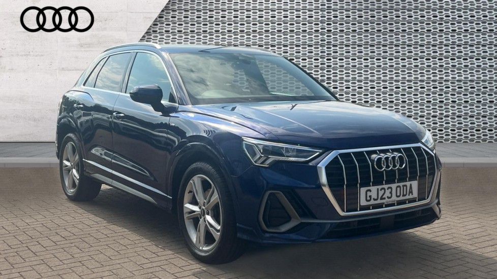 Main listing image - Audi Q3