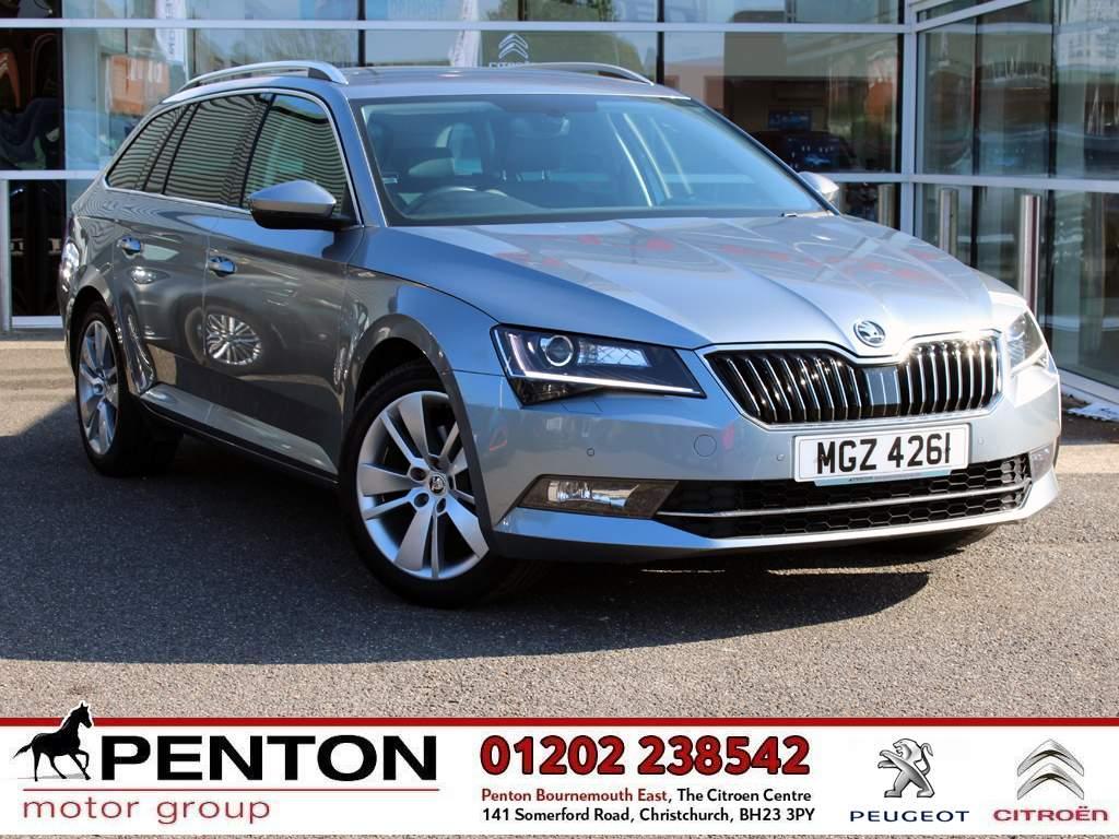 Main listing image - Skoda Superb Estate