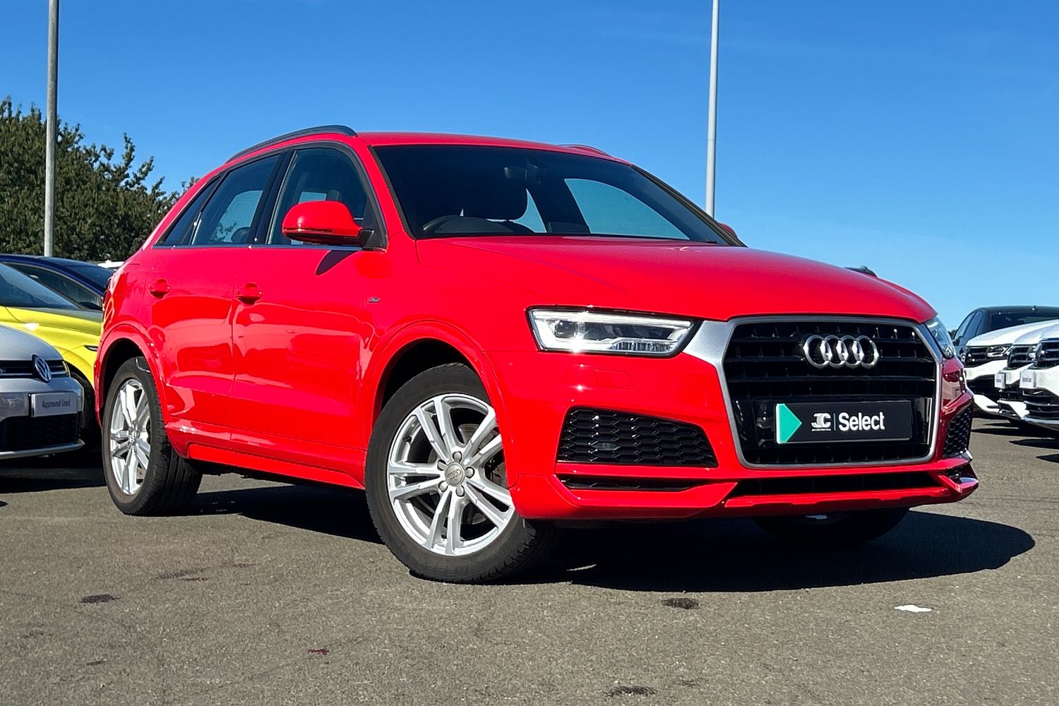 Main listing image - Audi Q3