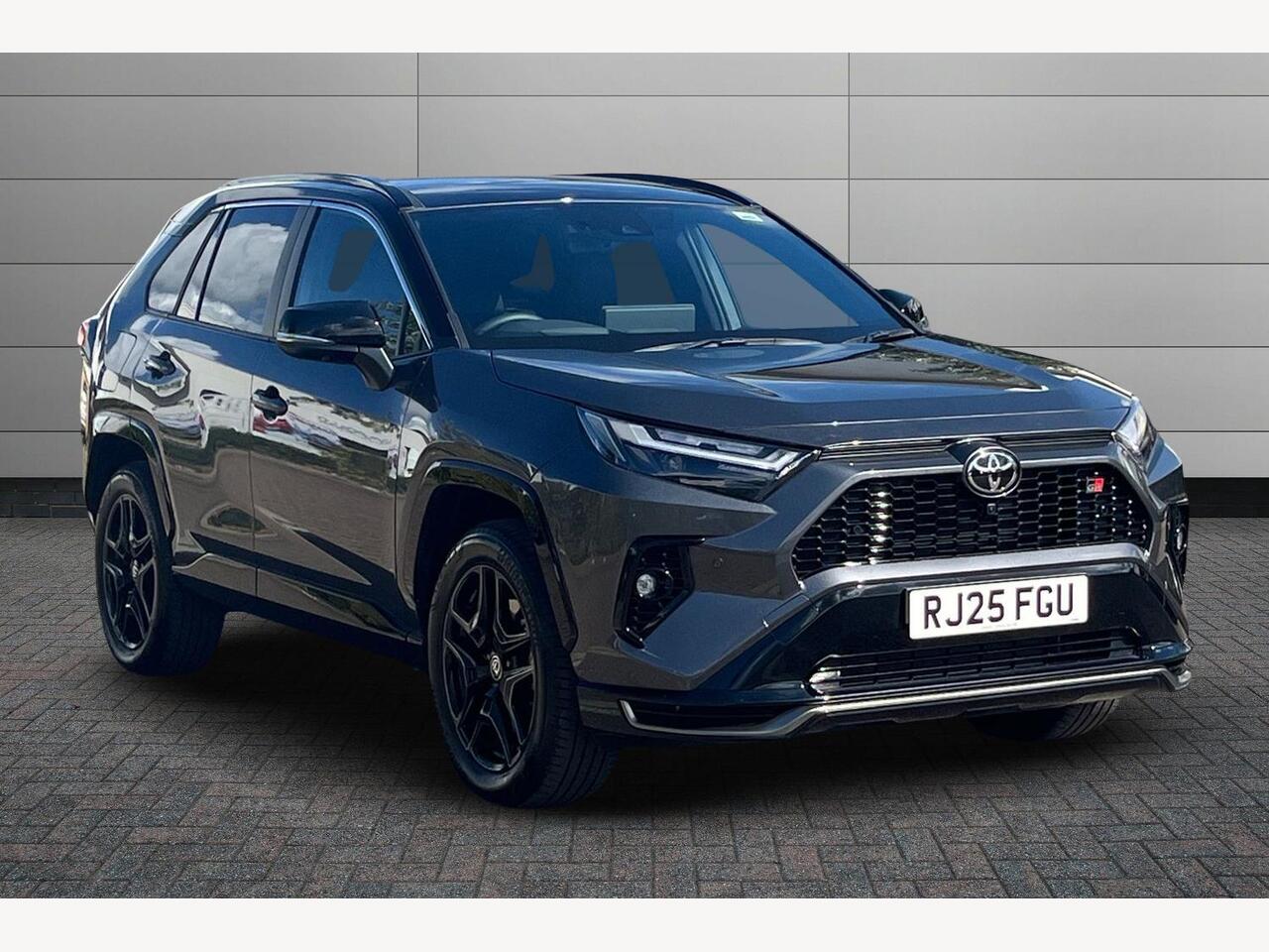 Main listing image - Toyota RAV4