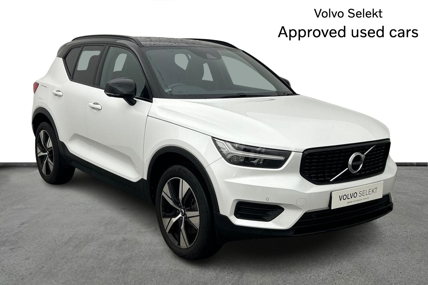 Main listing image - Volvo XC40 Recharge