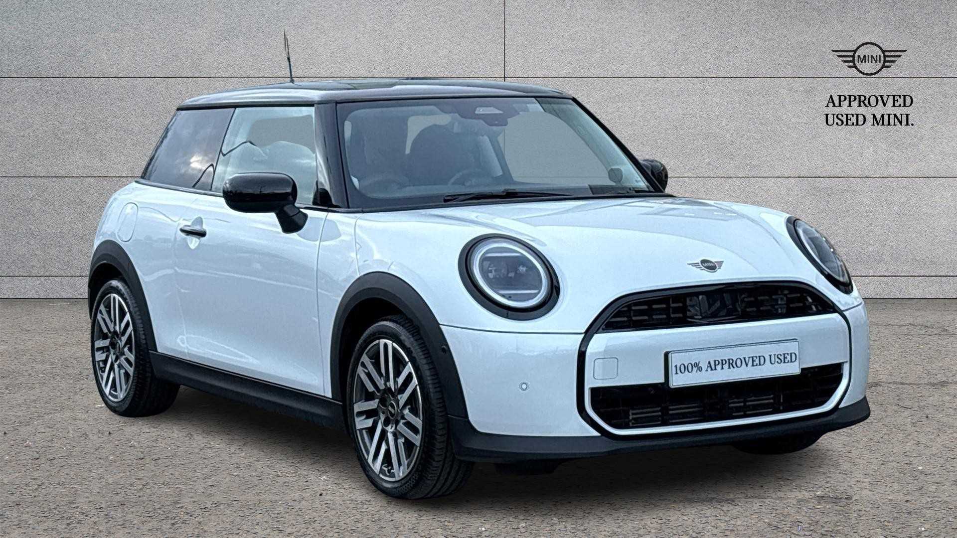 Main listing image - MINI Hatchback