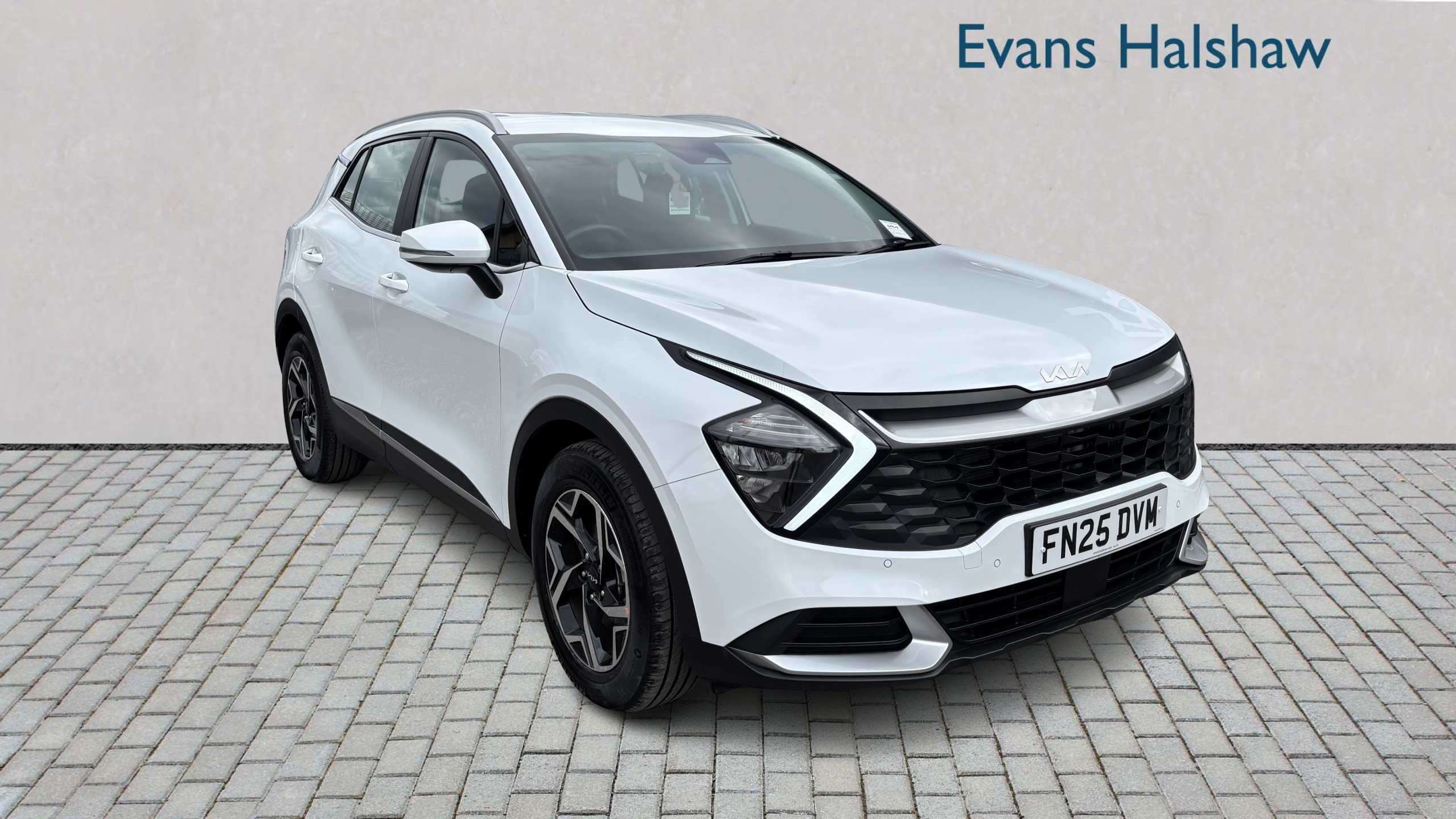 Main listing image - Kia Sportage