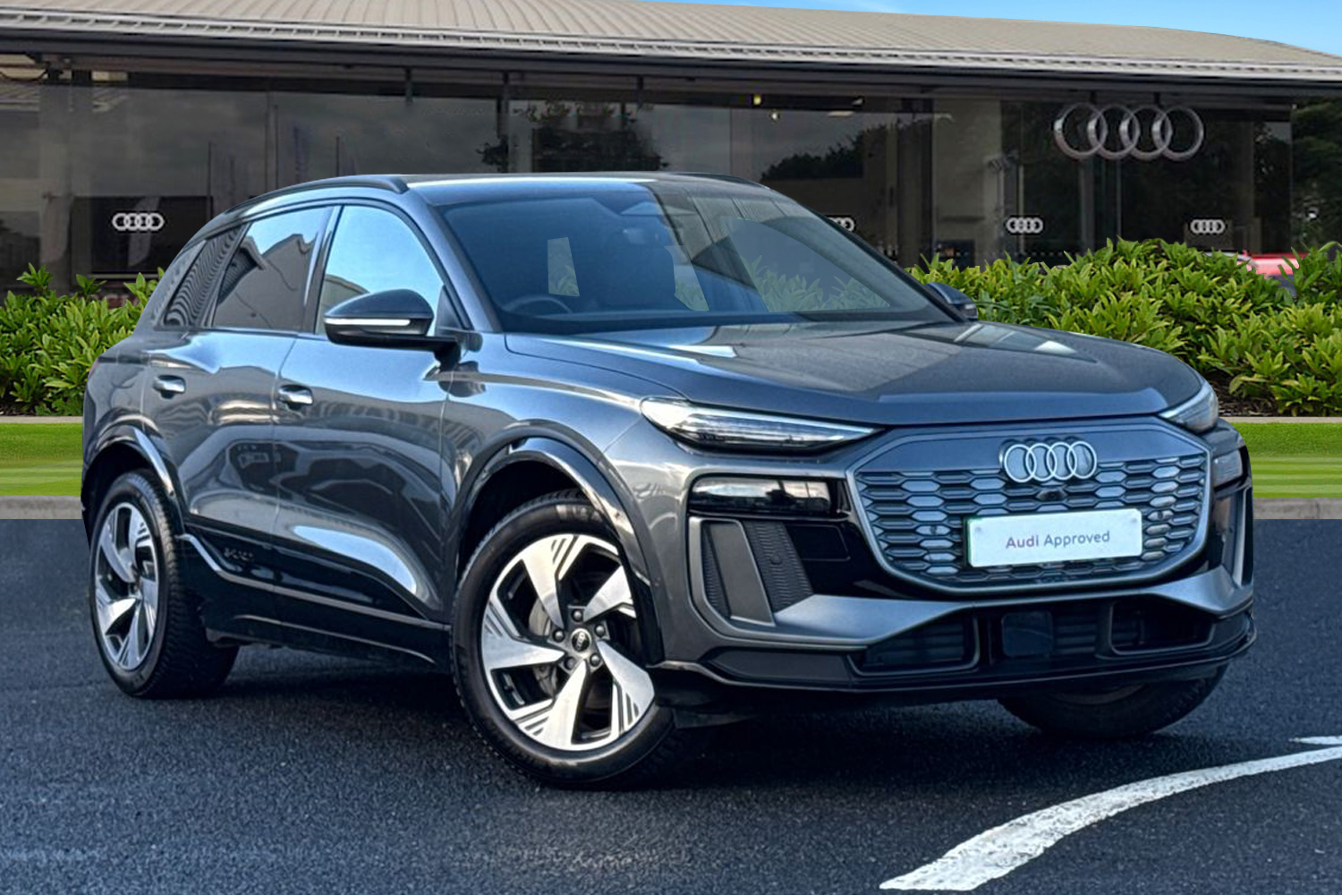 Main listing image - Audi Q6 e-tron