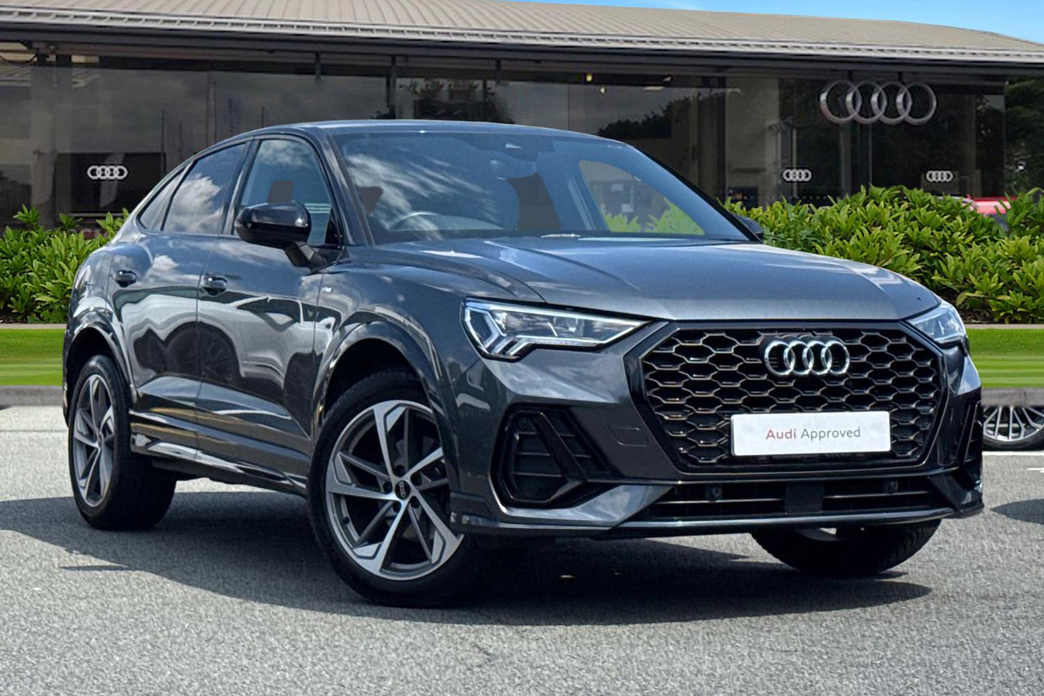 Main listing image - Audi Q3