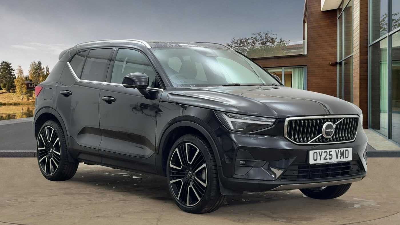 Main listing image - Volvo XC40
