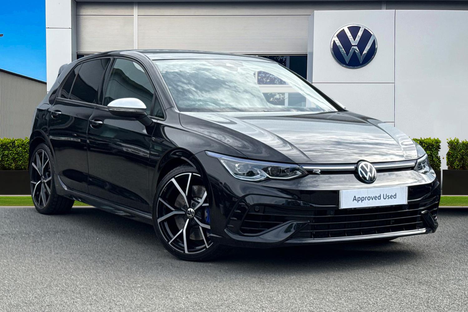 Main listing image - Volkswagen Golf