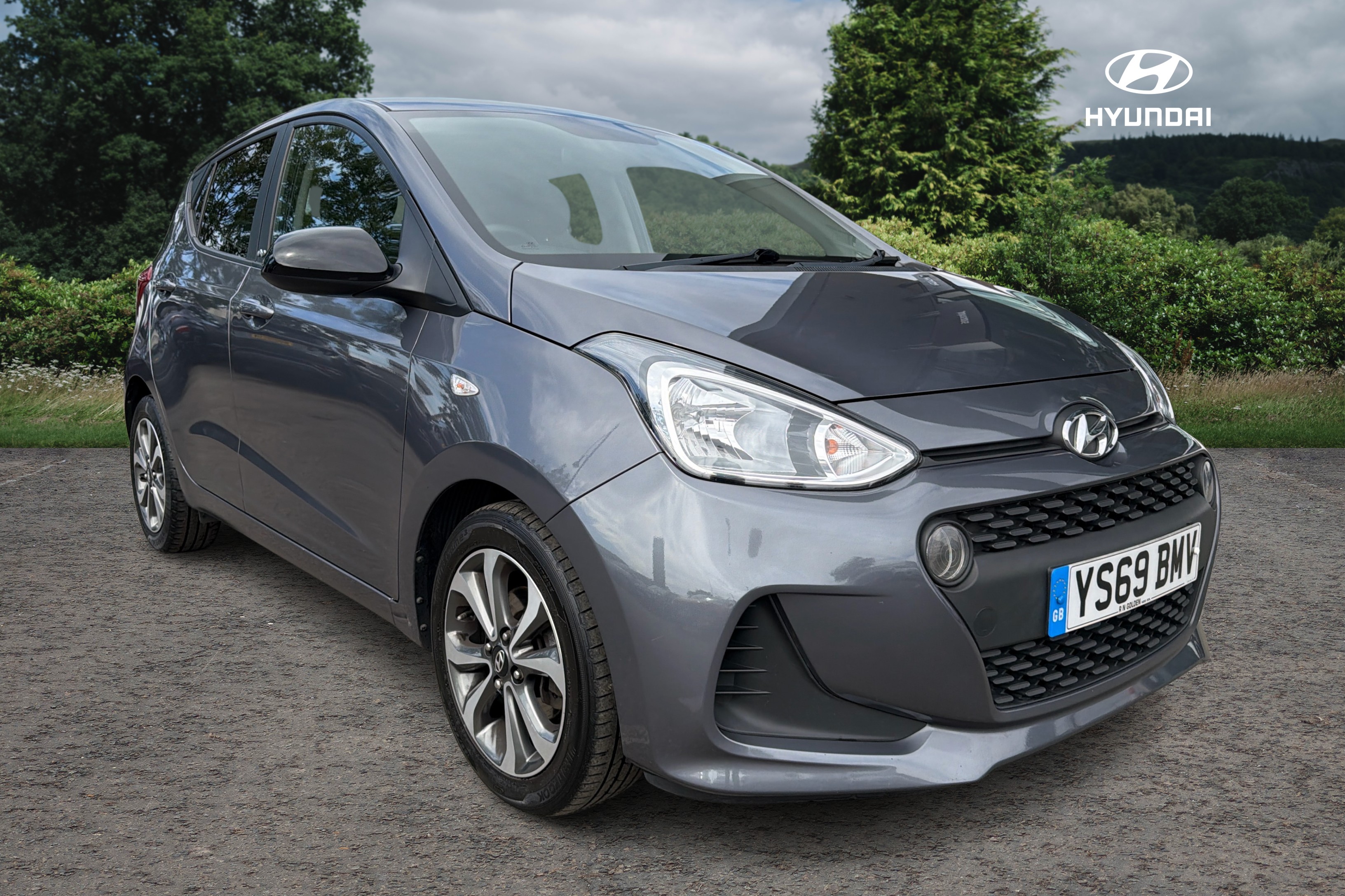 Main listing image - Hyundai i10
