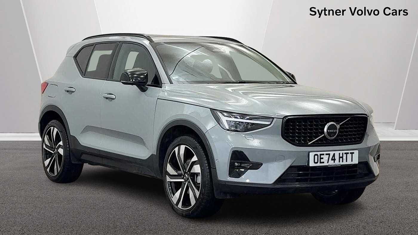 Main listing image - Volvo XC40