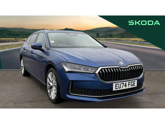 Main listing image - Skoda Superb Estate