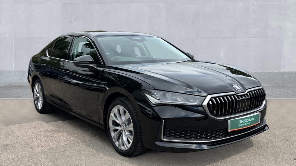 Main listing image - Skoda Superb