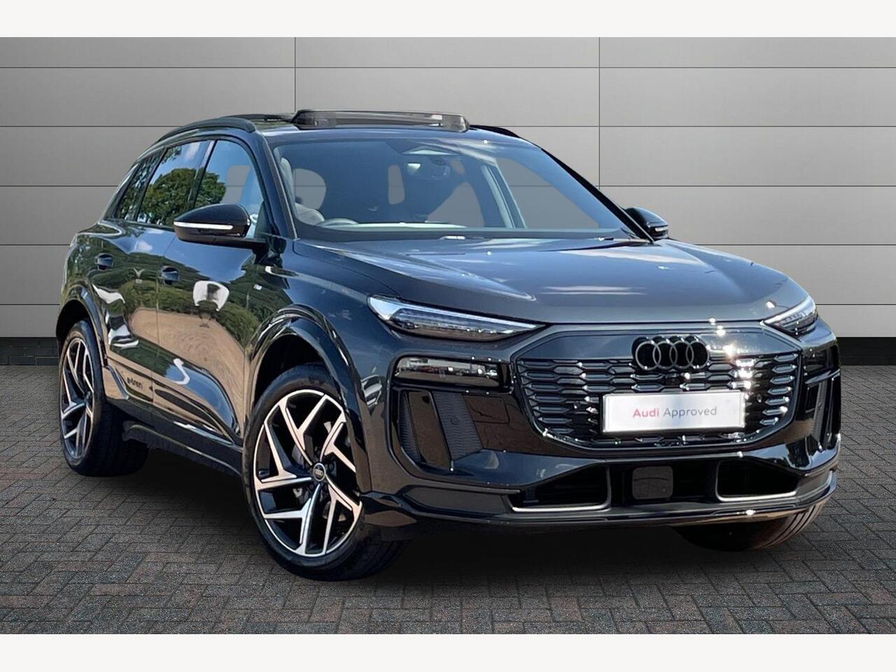 Main listing image - Audi Q6