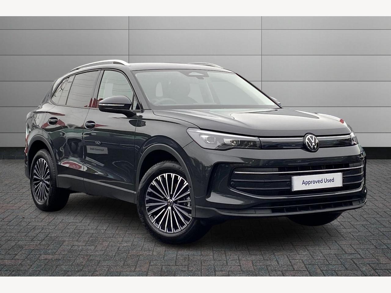 Main listing image - Volkswagen Tiguan