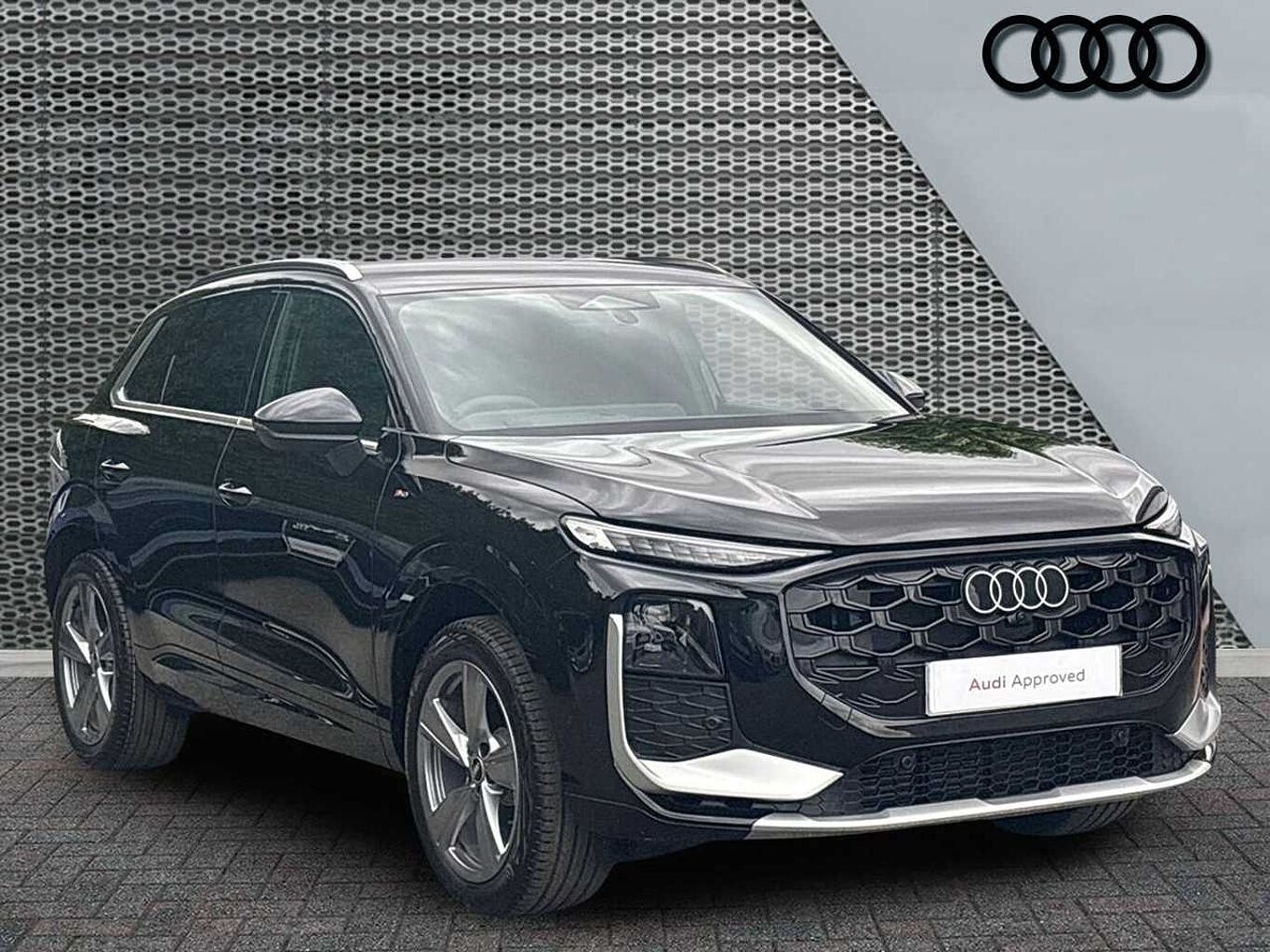 Main listing image - Audi Q3