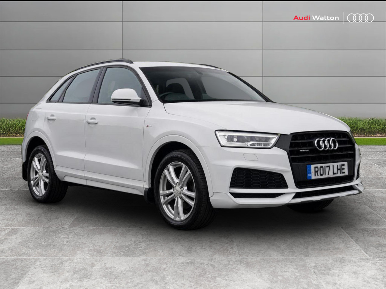 Main listing image - Audi Q3