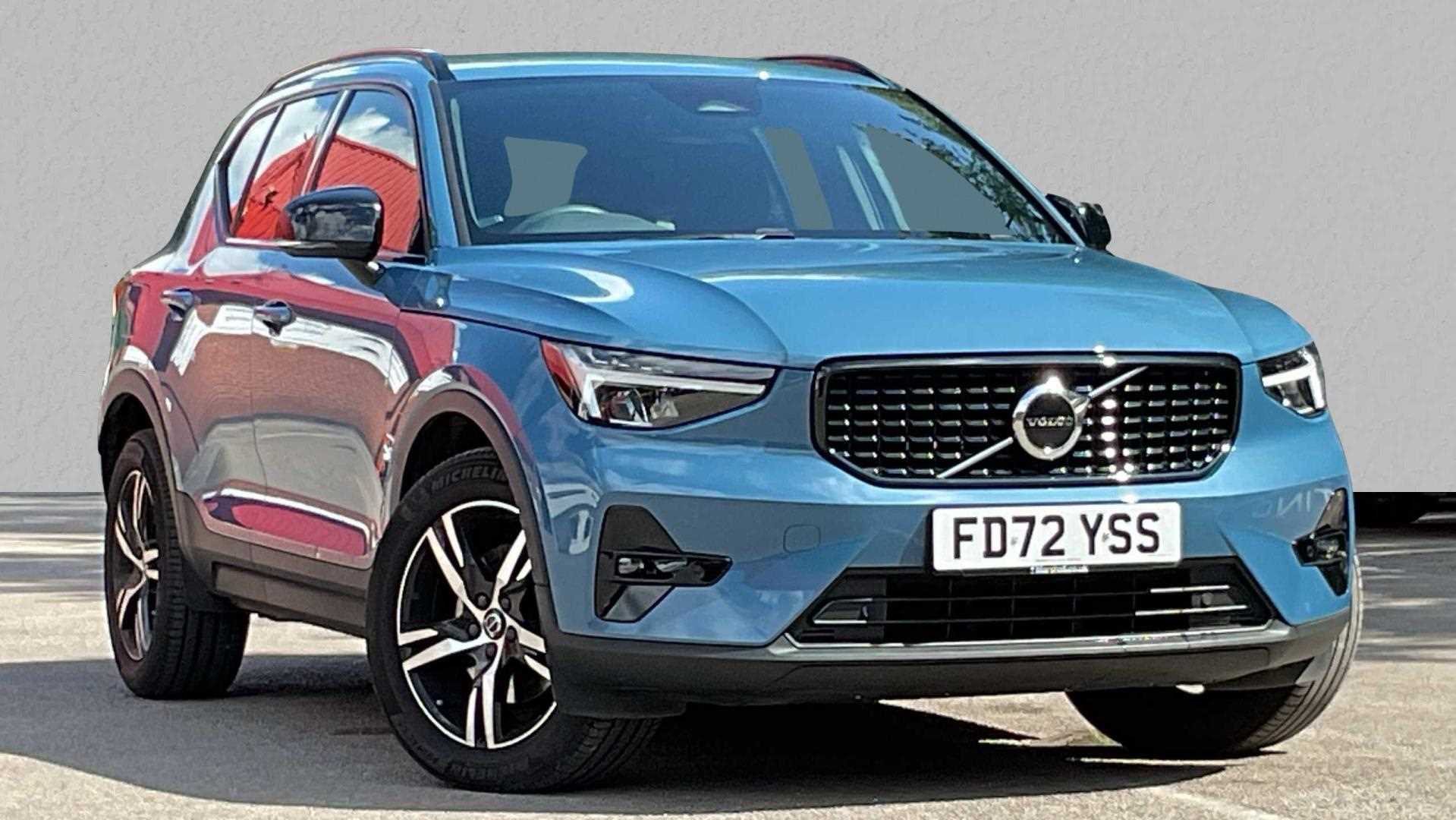 Main listing image - Volvo XC40