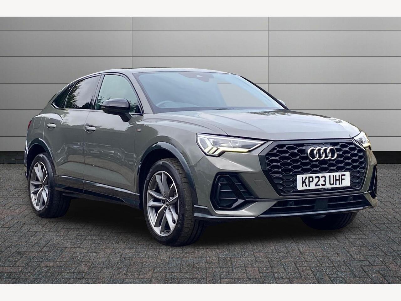 Main listing image - Audi Q3