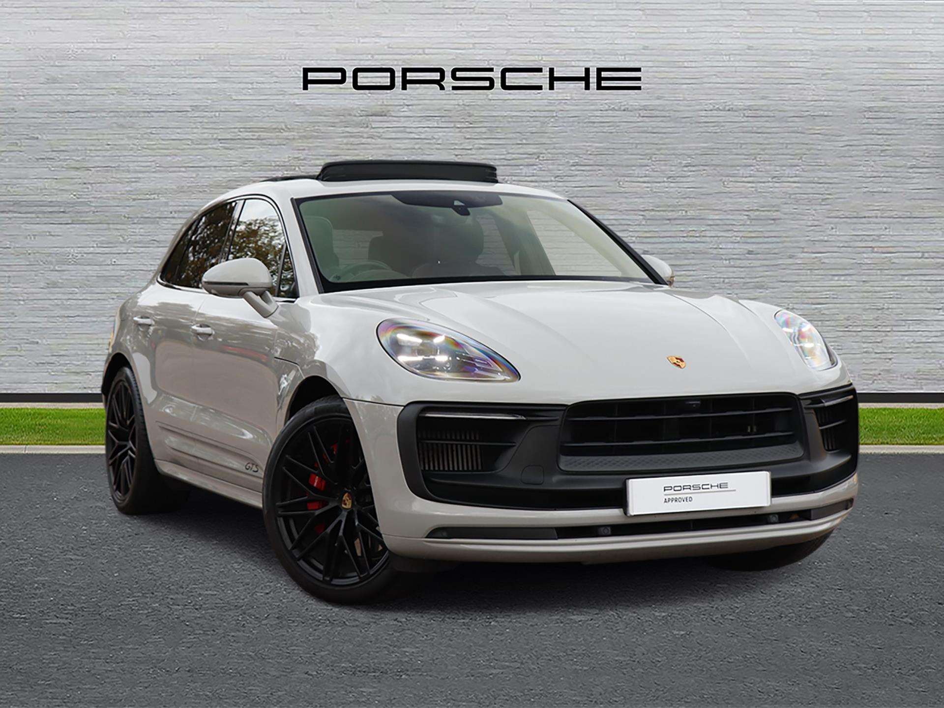 Main listing image - Porsche Macan