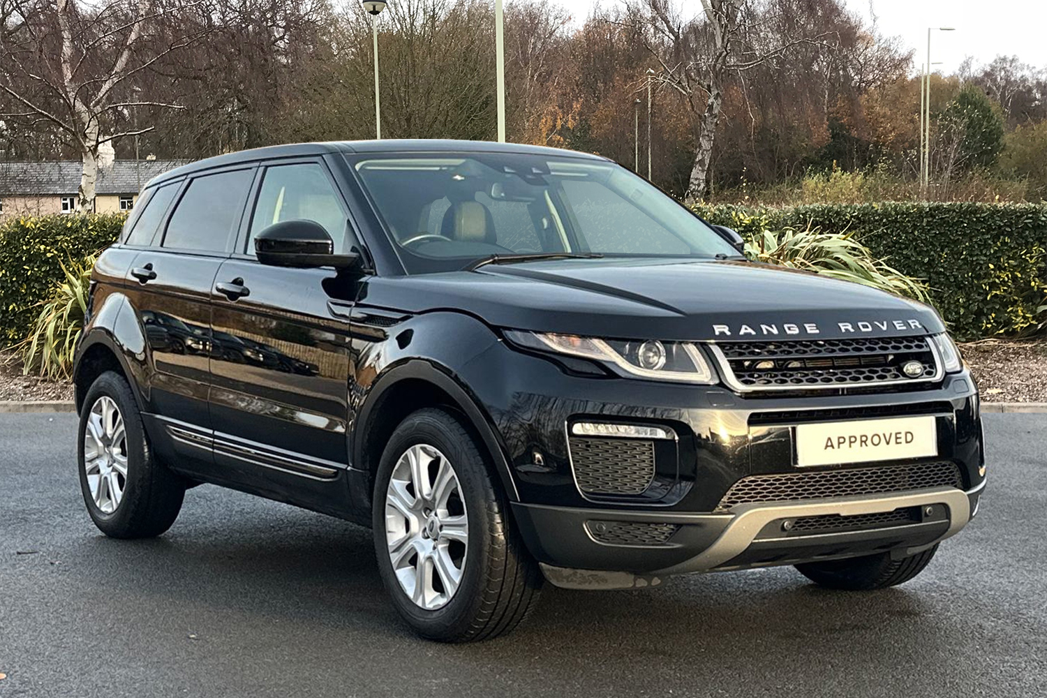 Main listing image - Land Rover Range Rover Evoque