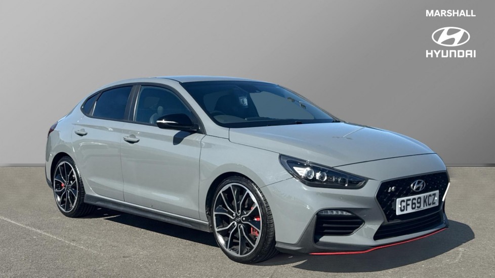 Main listing image - Hyundai i30 Fastback