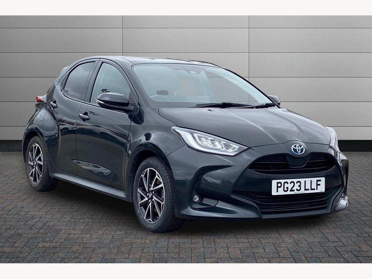 Main listing image - Toyota Yaris