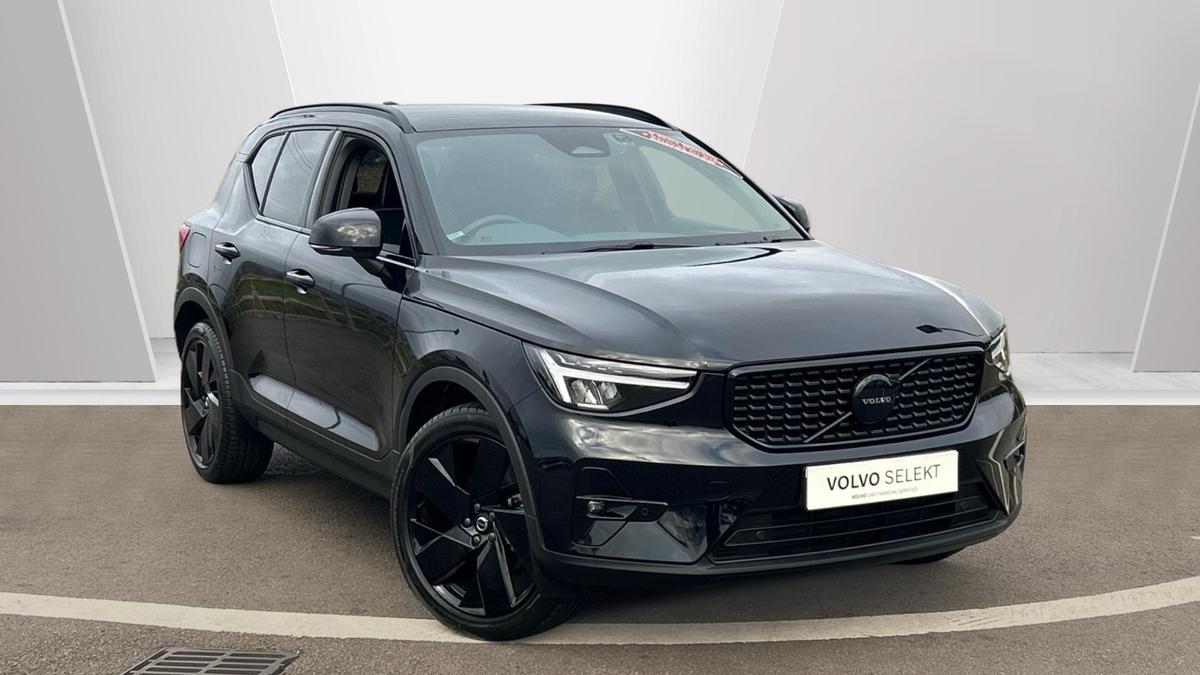 Main listing image - Volvo XC40