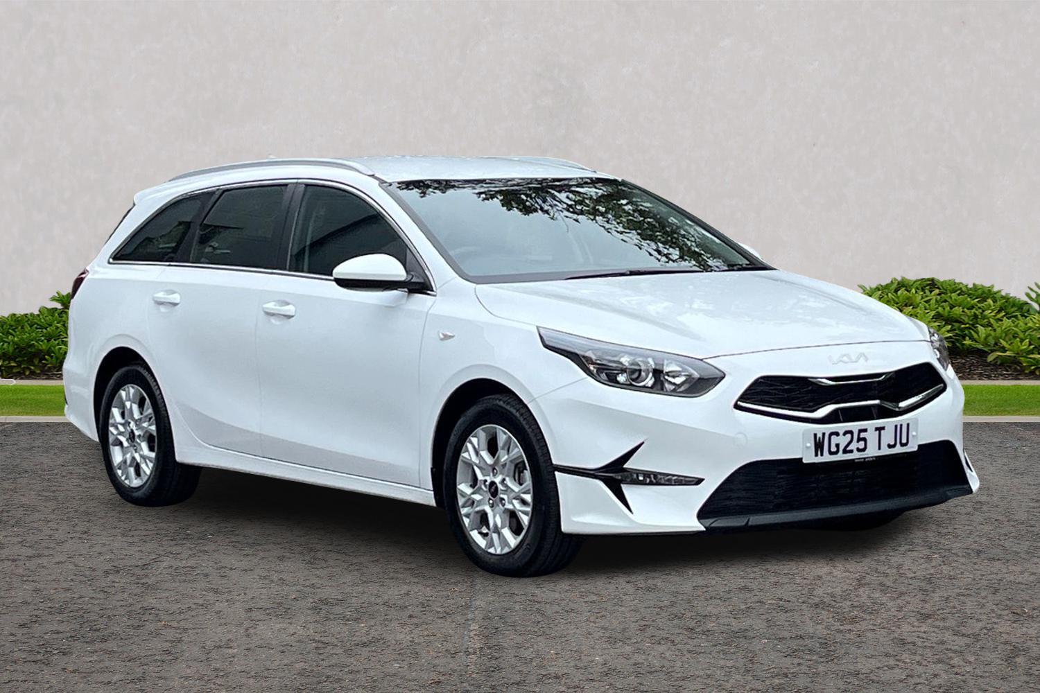 Main listing image - Kia Ceed SW