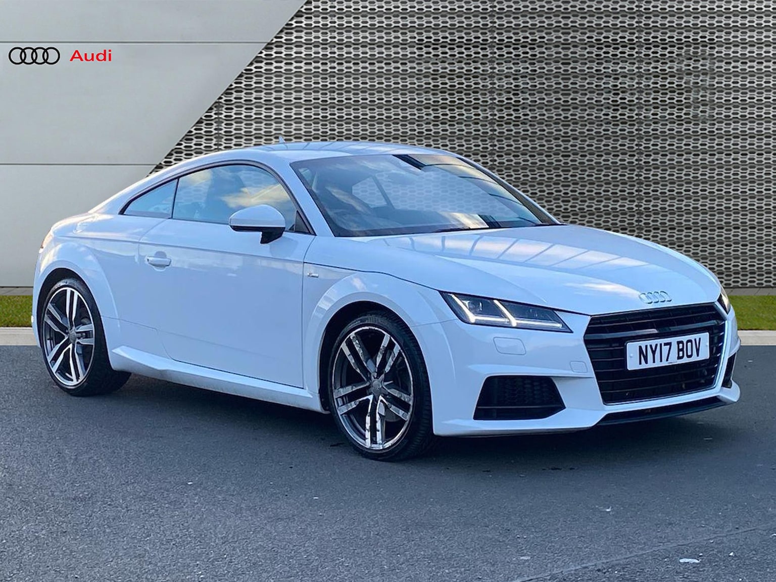 Main listing image - Audi TT