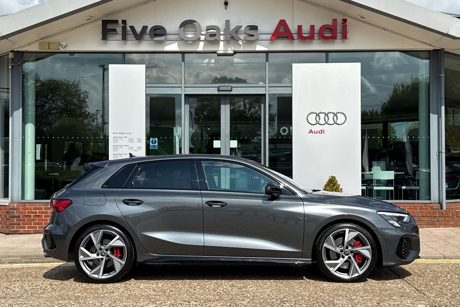 Main listing image - Audi S3