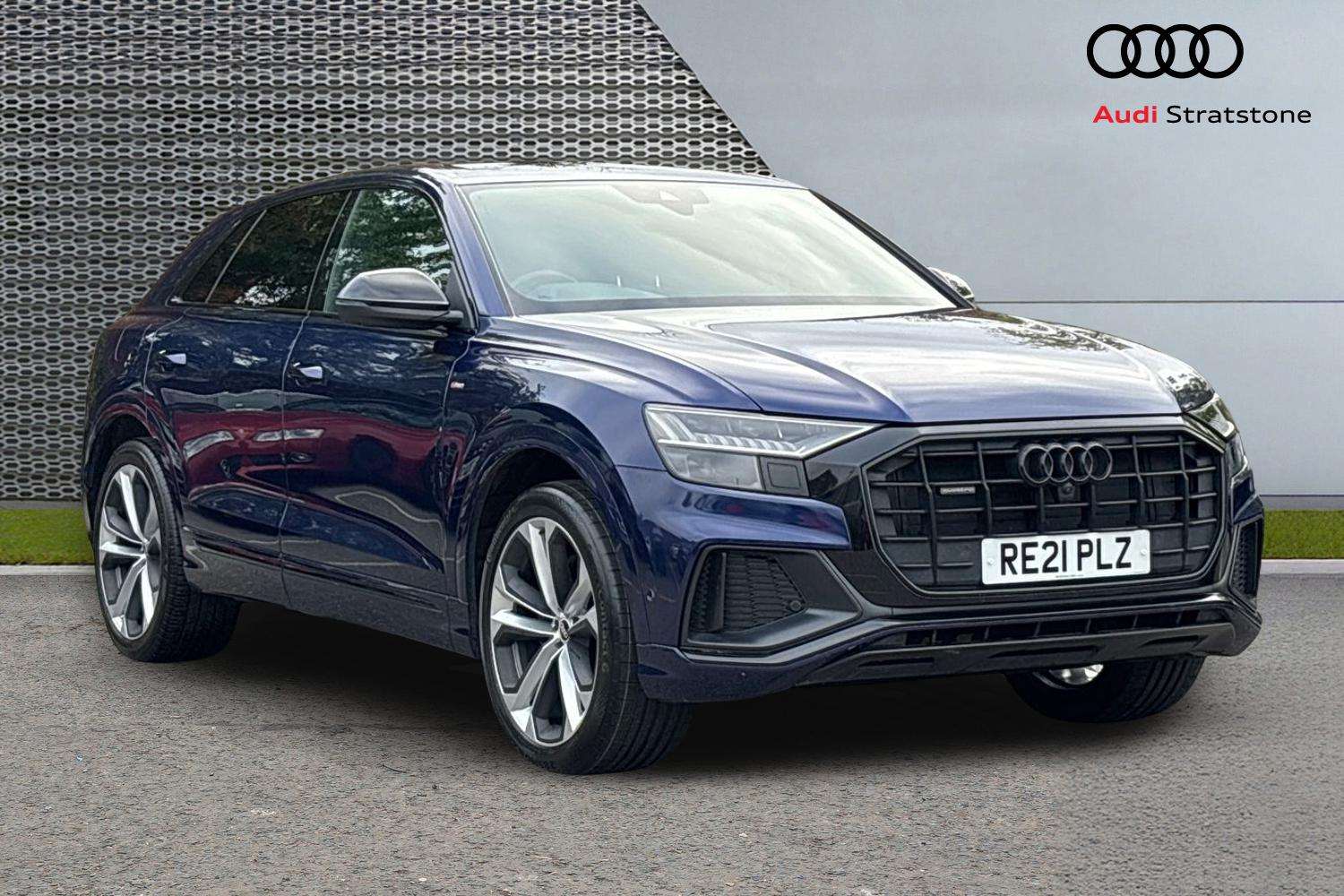 Main listing image - Audi Q8