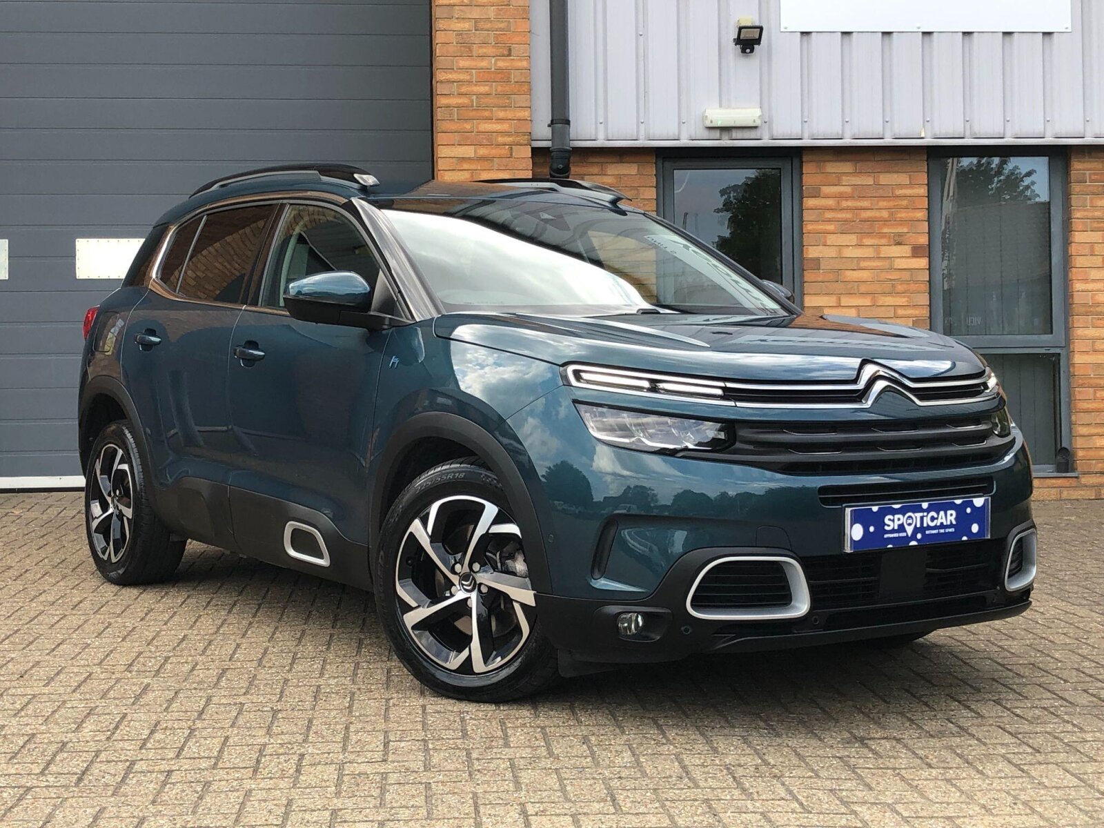 Main listing image - Citroen C5 Aircross