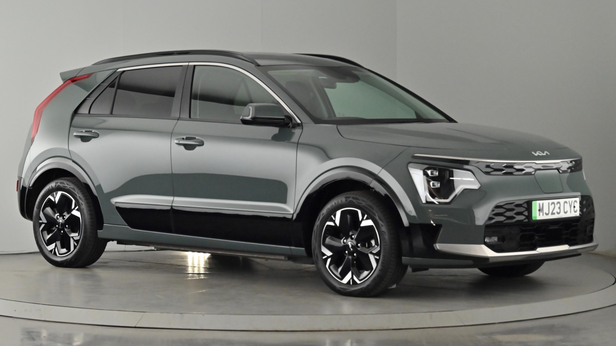 Main listing image - Kia Niro