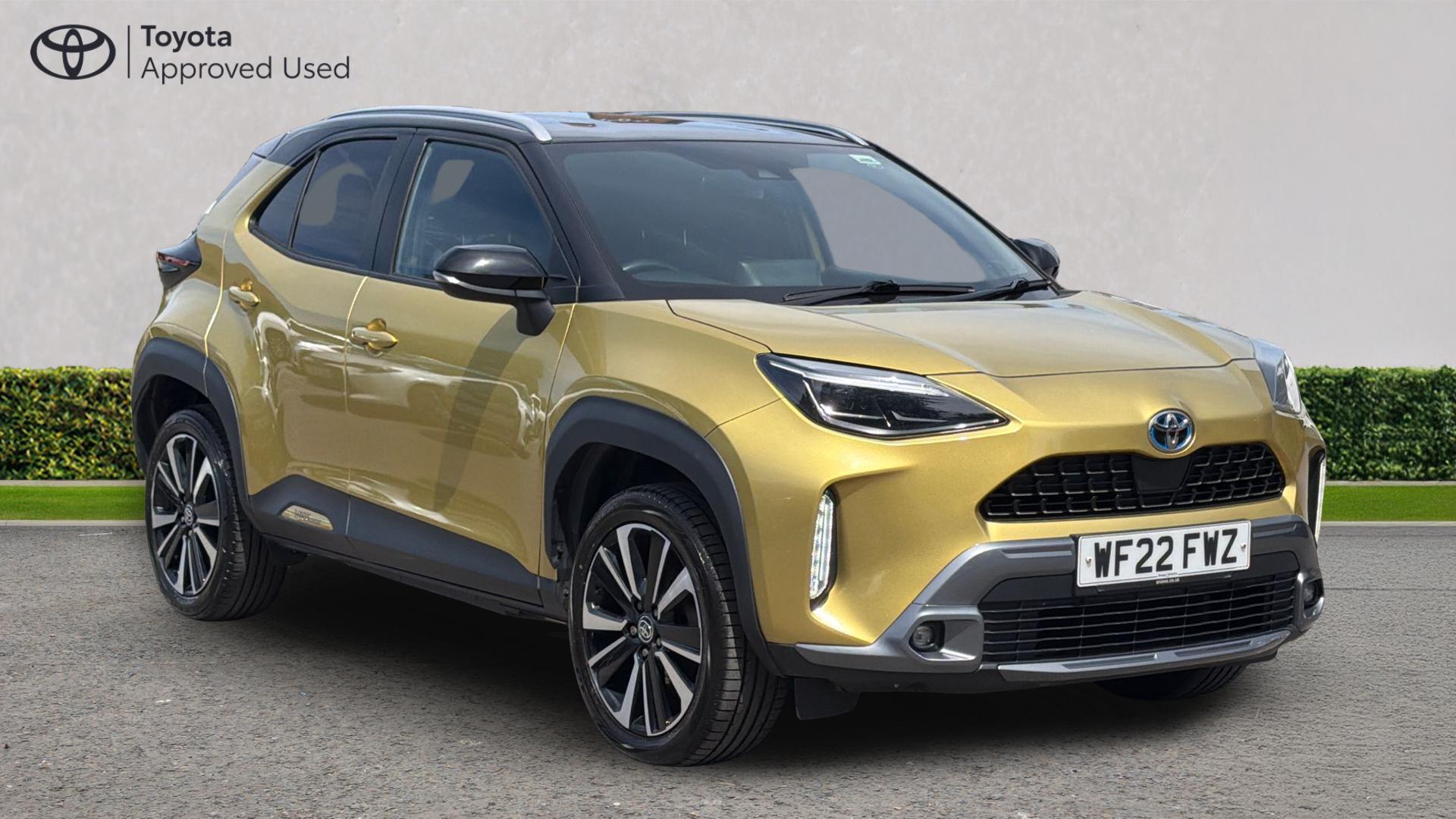 Main listing image - Toyota Yaris Cross