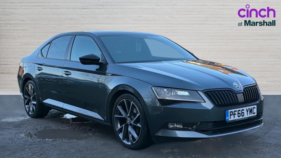 Main listing image - Skoda Superb